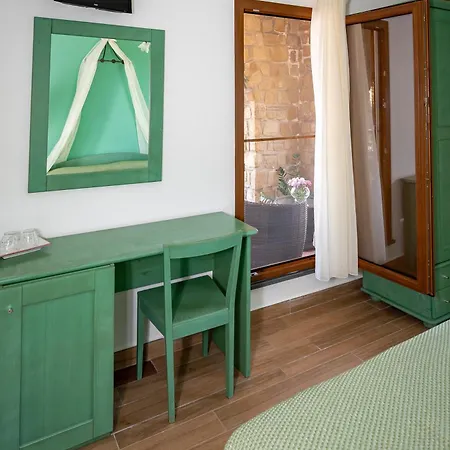 Antica Dimora Palinuro Bed & Breakfast 3*